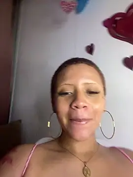 Snapshot of Charlotee_ chatting on February 16, 9:38 pm Charlotee online show from February 16, 9:38 pm