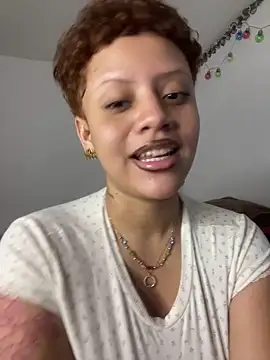 Charlotee  online show from April 18, 10:39 am