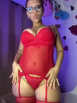 Snapshot of Charlotee_ chatting on February 15, 5:09 am Charlotee online show from February 15, 5:09 am
