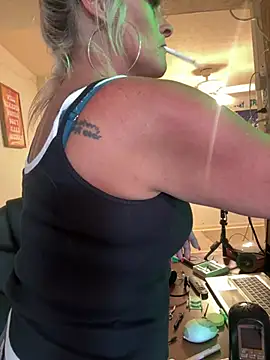 vixendoll87 online show from March 13, 8:14 pm