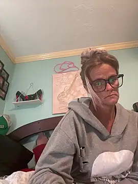 vixendoll87 online show from November 17, 5:17 pm