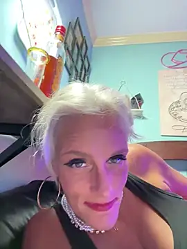 vixendoll87 online show from November 23, 4:55 am