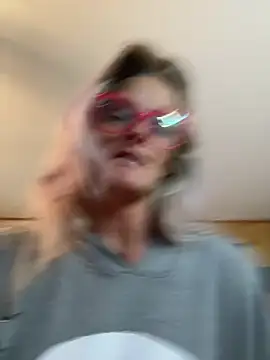 vixendoll87 online show from November 1, 7:30 pm