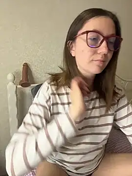 BeatriceTender online show from April 21, 7:31 pm