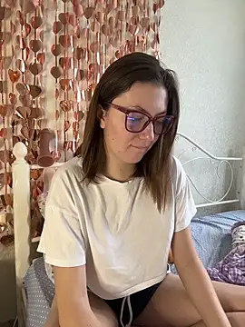 BeatriceTender online show from February 14, 11:43 am