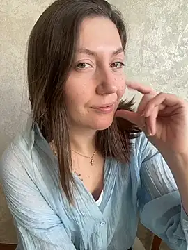 BeatriceTender online show from March 25, 11:09 am