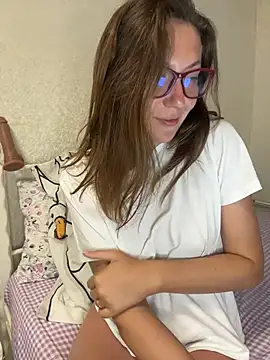 Snapshot of BeatriceTender chatting on July 10, 9:26 pm BeatriceTender online show from July 10, 9:26 pm