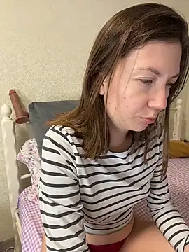 BeatriceTender online show from March 26, 7:45 pm