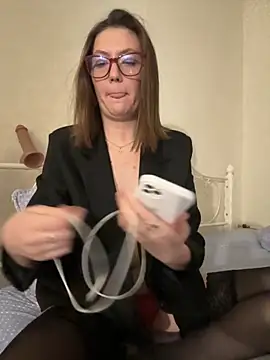 BeatriceTender online show from November 28, 4:29 pm