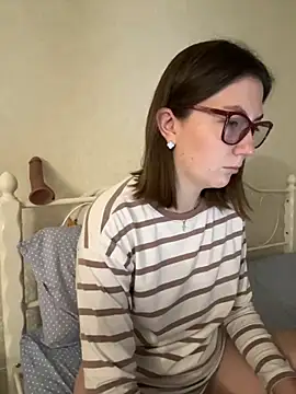 BeatriceTender online show from December 4, 3:05 am