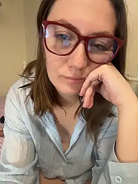 BeatriceTender online show from March 13, 6:24 pm