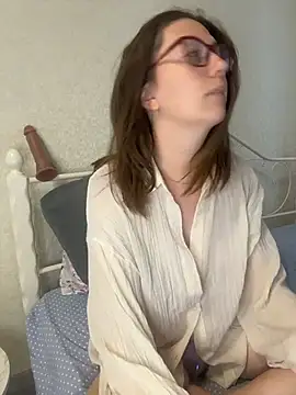 BeatriceTender online show from May 29, 2:01 pm