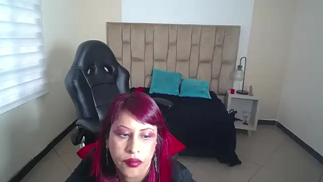 Anabella Thompson online show from October 7, 11:33 am