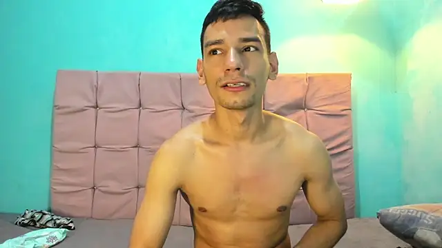 Brutal-sex-room-latino online show from January 3, 4:00 am