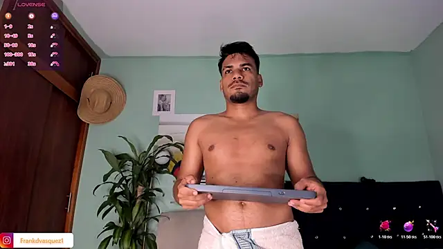 Snapshot of Neganhot_ chatting on July 1, 11:16 pm Neganhot online show from July 1, 11:16 pm