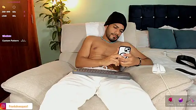 Neganhot  online show from December 3, 2:12 am