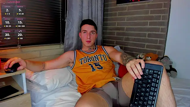 liam oficial02 online show from May 16, 2:54 am