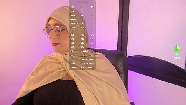 HijabiMilf online show from November 14, 1:37 pm