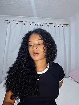 avellanatammy online show from April 5, 1:12 am