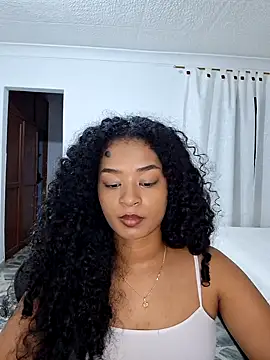 avellanatammy online show from May 7, 1:54 am