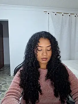 Snapshot of avellanatammy chatting on June 6, 10:37 pm avellanatammy online show from June 6, 10:37 pm