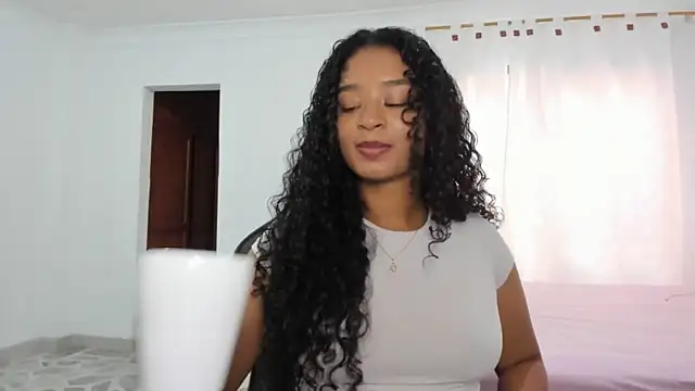 avellanatammy online show from February 16, 9:34 pm