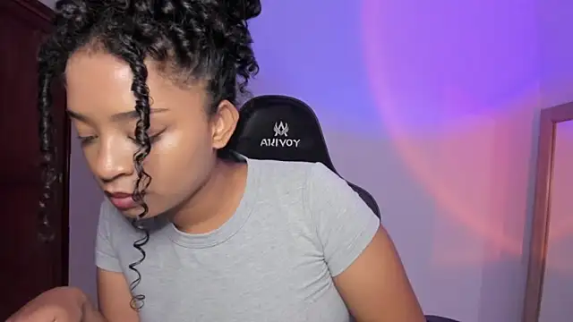 avellanatammy online show from February 24, 7:59 pm