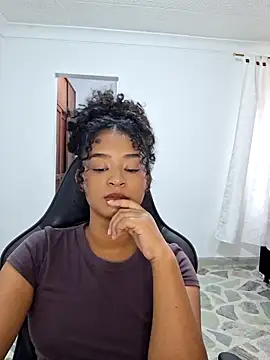 avellanatammy online show from May 3, 6:44 pm