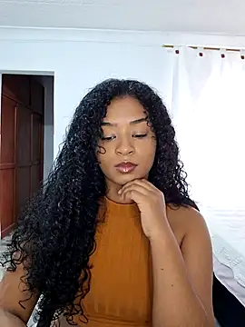 avellanatammy online show from May 13, 3:30 pm