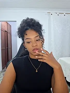 avellanatammy online show from April 24, 12:56 am
