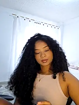 Snapshot of avellanatammy chatting on July 8, 3:13 pm avellanatammy online show from July 8, 3:13 pm