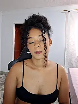 Snapshot of avellanatammy chatting on June 24, 7:11 pm avellanatammy online show from June 24, 7:11 pm