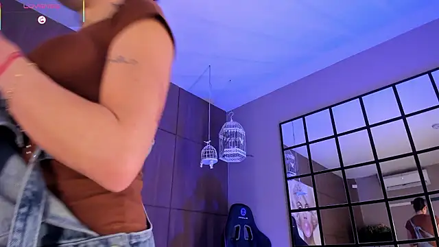 AgattaDuque online show from March 3, 11:45 pm