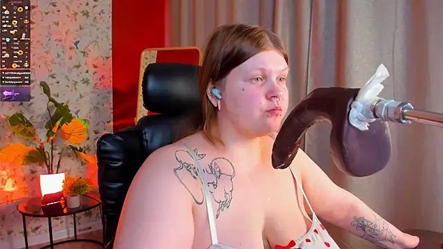 AuroraDemoni online show from March 3, 1:12 pm