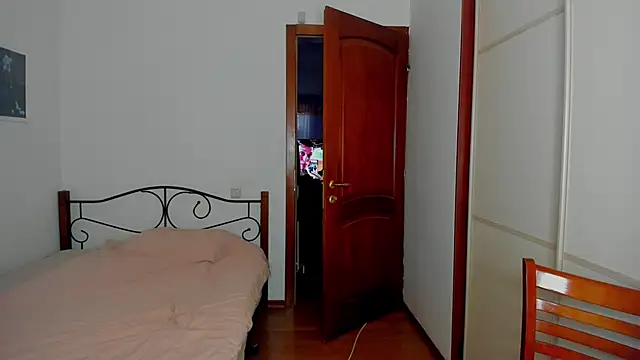 Patricia bloom online show from November 6, 4:05 am