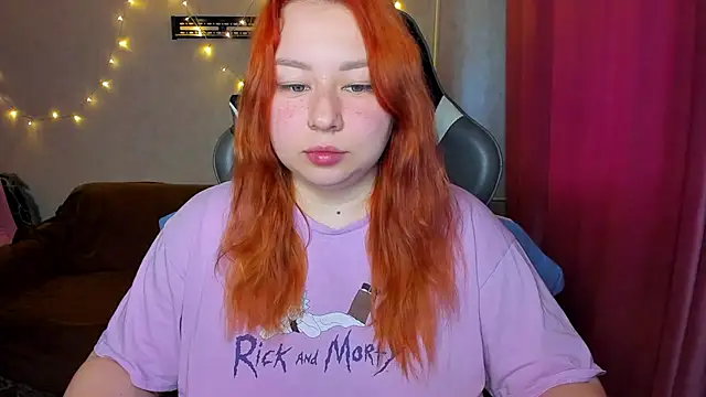 Snapshot of Milafoxxxy chatting on September 23, 6:53 am Milafoxxxy online show from September 23, 6:53 am