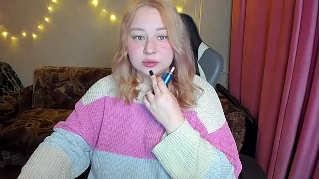 Snapshot of Milafoxxxy chatting on October 7, 8:54 pm Milafoxxxy online show from October 7, 8:54 pm