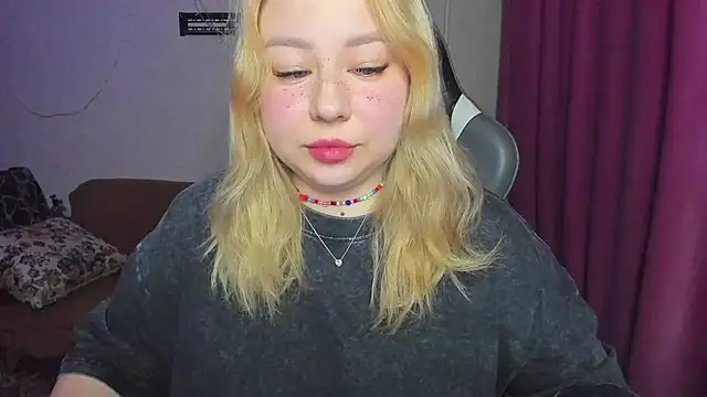 Milafoxxxy online show from November 24, 6:19 pm