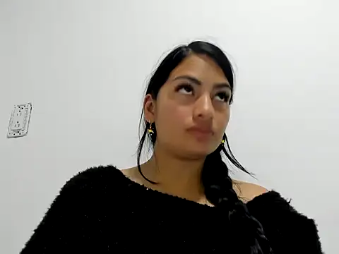 SamanthaBeke online show from April 10, 2:07 am