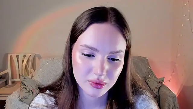 Snapshot of MishkaMe chatting on December 2, 3:36 pm MishkaMe online show from December 2, 3:36 pm