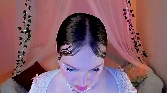 Snapshot of MishkaMe chatting on March 6, 2:51 pm MishkaMe online show from March 6, 2:51 pm