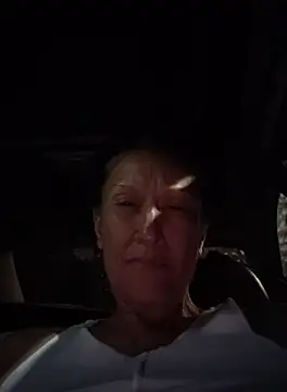 Snapshot of TheDime chatting on October 30, 10:35 am TheDime online show from October 30, 10:35 am