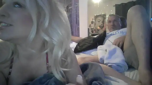 TiaDunn online show from February 18, 4:37 am