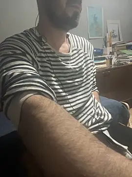 giorgakaci69 online show from April 20, 9:27 pm