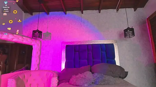Snapshot of Taiissa_ chatting on July 30, 7:24 pm Taiissa online show from July 30, 7:24 pm