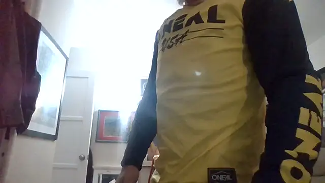 Snapshot of den-rock4u chatting on November 17, 4:38 am den-rock4u online show from November 17, 4:38 am