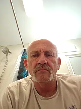 Snapshot of den-rock4u chatting on March 4, 11:34 pm den-rock4u online show from March 4, 11:34 pm