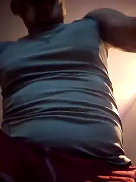 Snapshot of den-rock4u chatting on December 1, 12:33 am den-rock4u online show from December 1, 12:33 am