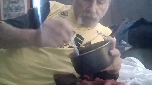 Snapshot of den-rock4u chatting on November 7, 1:48 pm den-rock4u online show from November 7, 1:48 pm