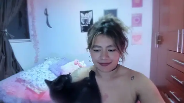 StephaniFox online show from April 11, 12:18 am